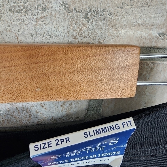 CHAPS Slimming Fit Petite Regular Length Size 2P. - Picture 3 of 8